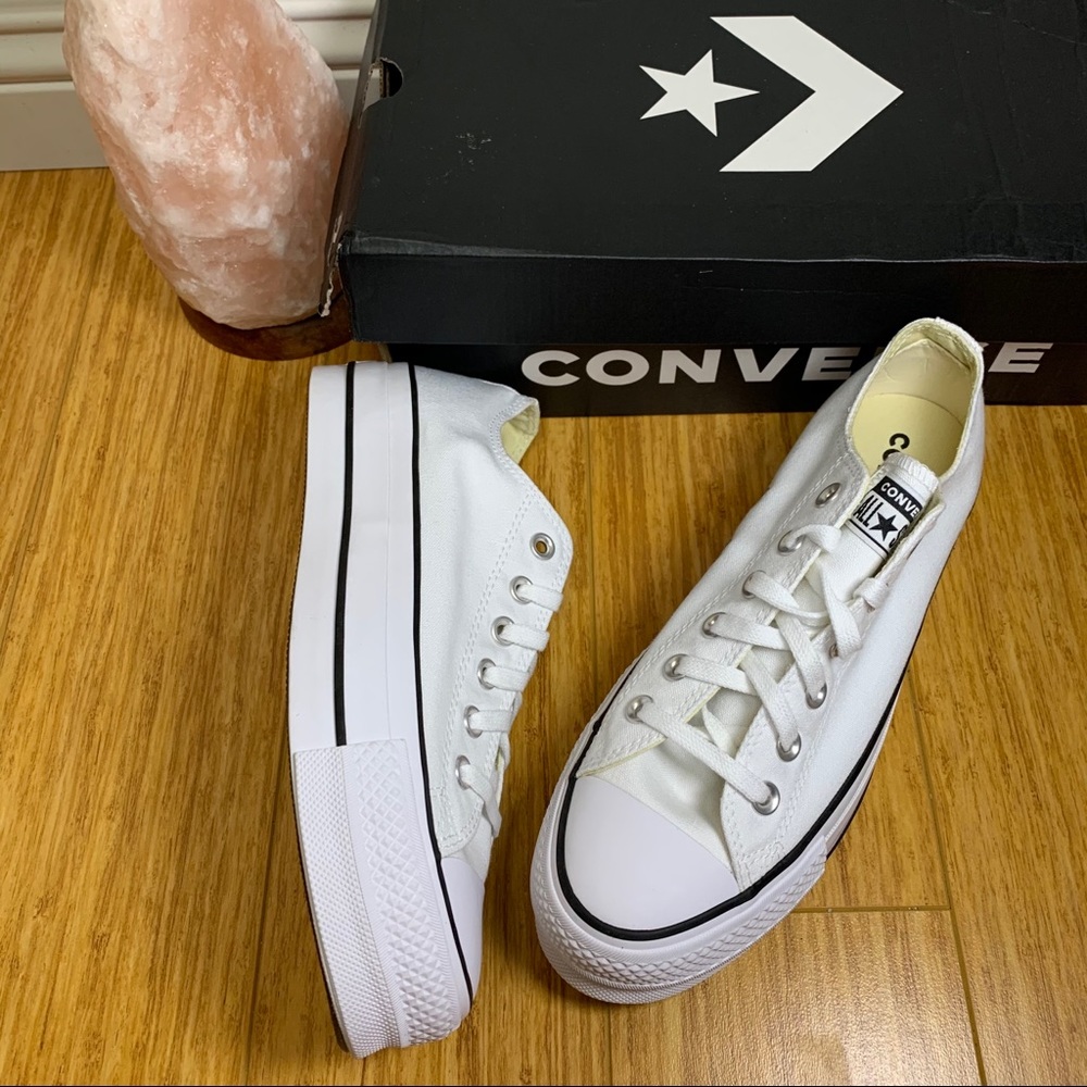 Brand new Converse platform sneakers